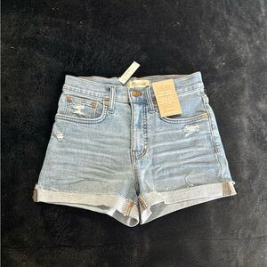 ✨NEW WITH TAGS MADEWELL HIGH RISE DENIMN SHORTS✨